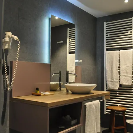 Les Terrasses De L'our Otel 3*