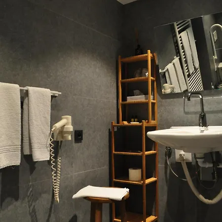 Les Terrasses De L'our Otel Paliseul